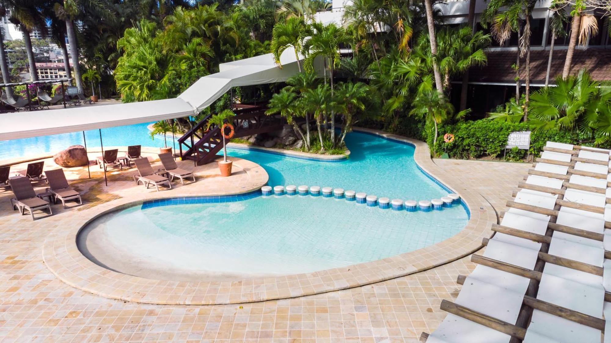 Barcelo San Jose Hotel Exterior photo The pool at the resort