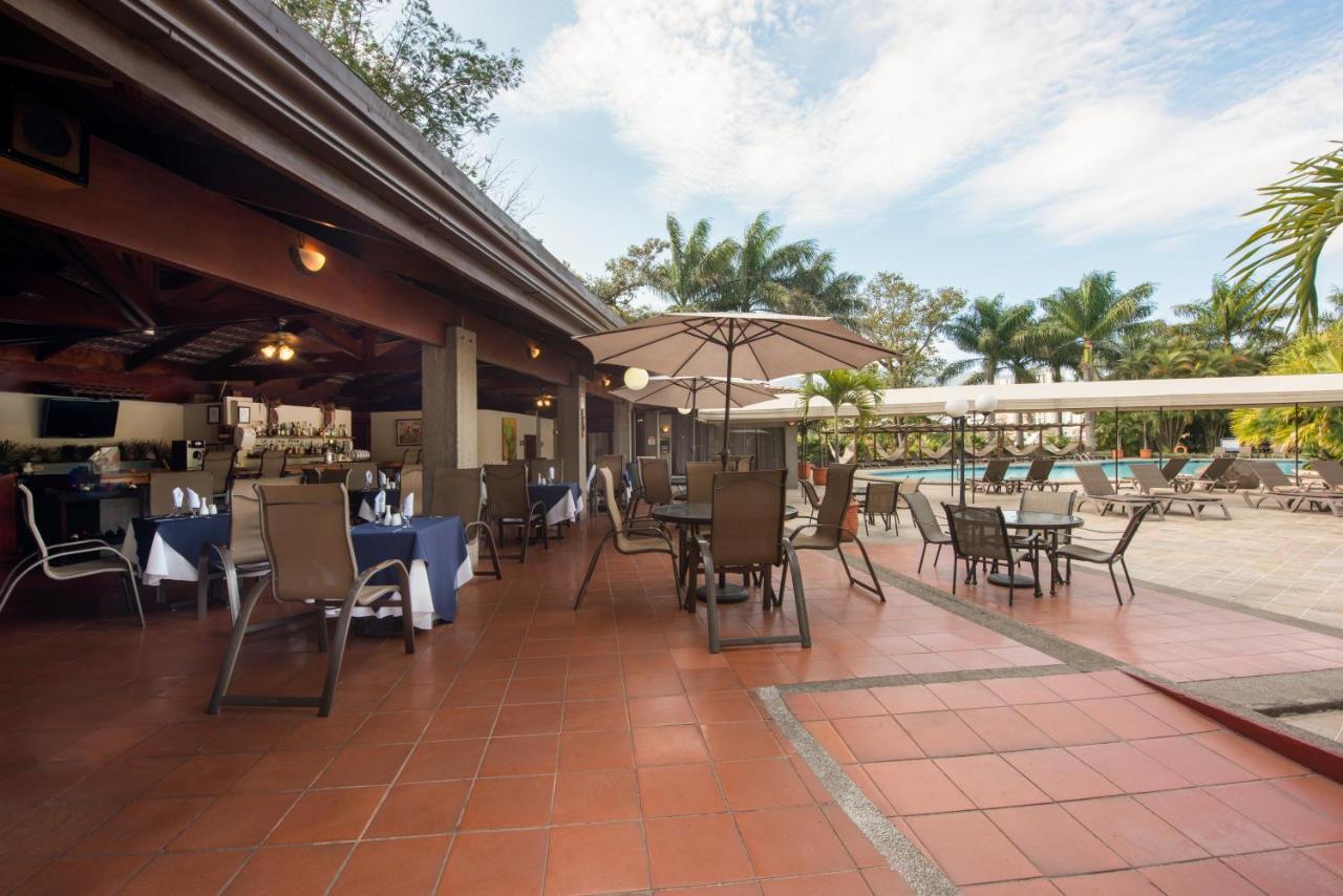 Barcelo San Jose Hotel Exterior photo The poolside restaurant